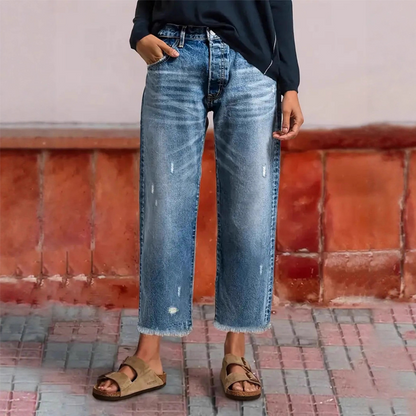 Yarelia - Straight Leg Jeans