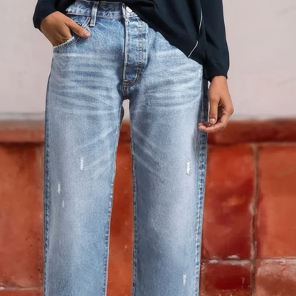 Yarelia - Straight Leg Jeans
