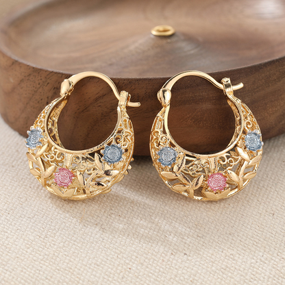 💛✨ Must‑Have! 🌙 Gold‑Plated Crescent Hoop Earrings with Enamel Flowers – Delicate floral charm & everyday elegance, ideal for gifting 🌸