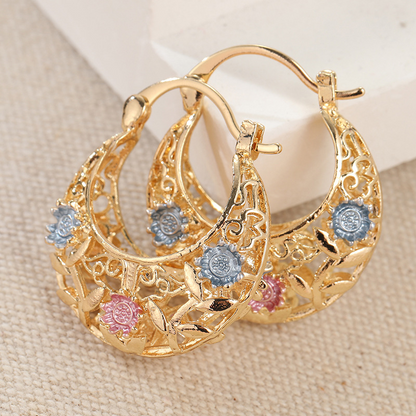 💛✨ Must‑Have! 🌙 Gold‑Plated Crescent Hoop Earrings with Enamel Flowers – Delicate floral charm & everyday elegance, ideal for gifting 🌸