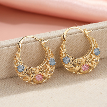 💛✨ Must‑Have! 🌙 Gold‑Plated Crescent Hoop Earrings with Enamel Flowers – Delicate floral charm & everyday elegance, ideal for gifting 🌸