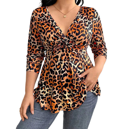 🎁New Arrivals 50% OFF💥Women's Plus Size Leopard Print V-Neck Top
