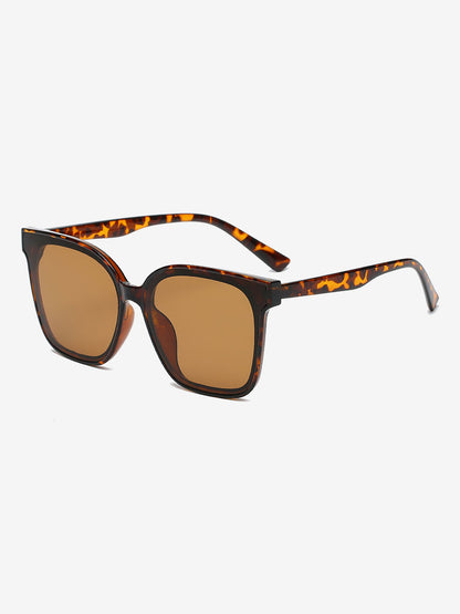 Trendy Unisex Sunnies for Urban Exploring & Beach Vacations Simple Travel Street Classics Square-Frame Sunglasses