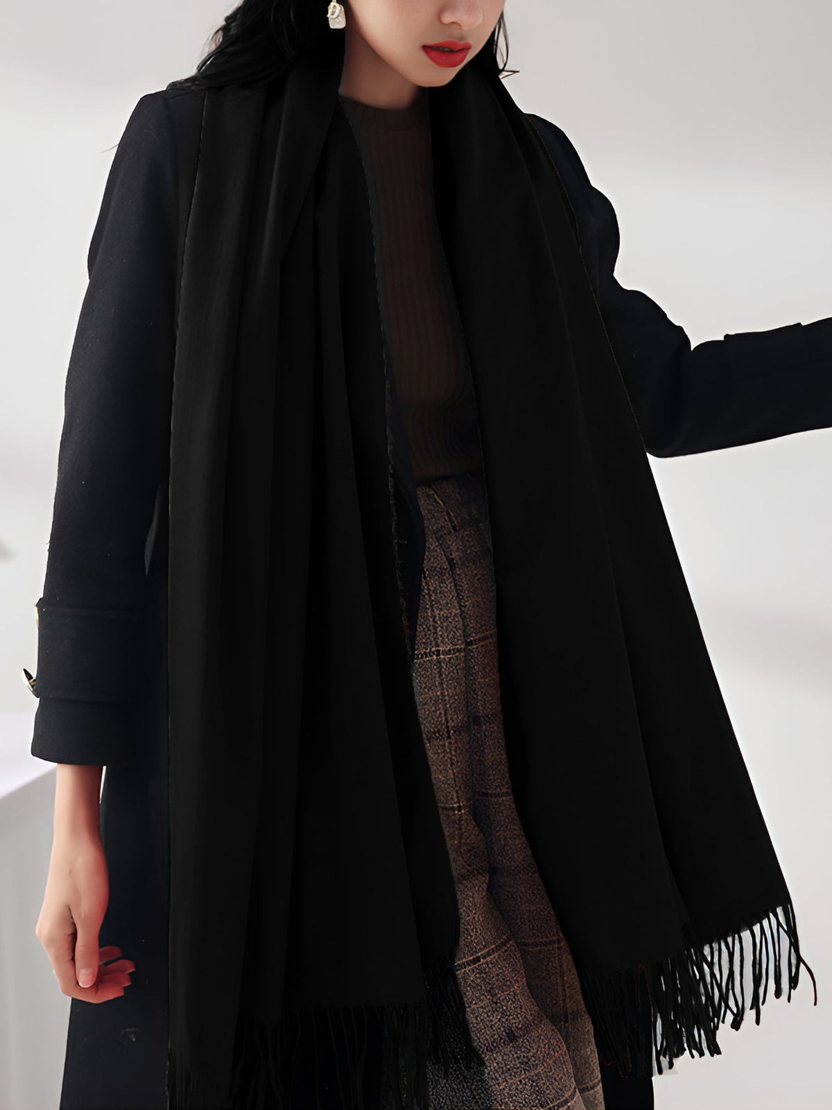 Solid Color Mid Length Winter Tassel Scarf