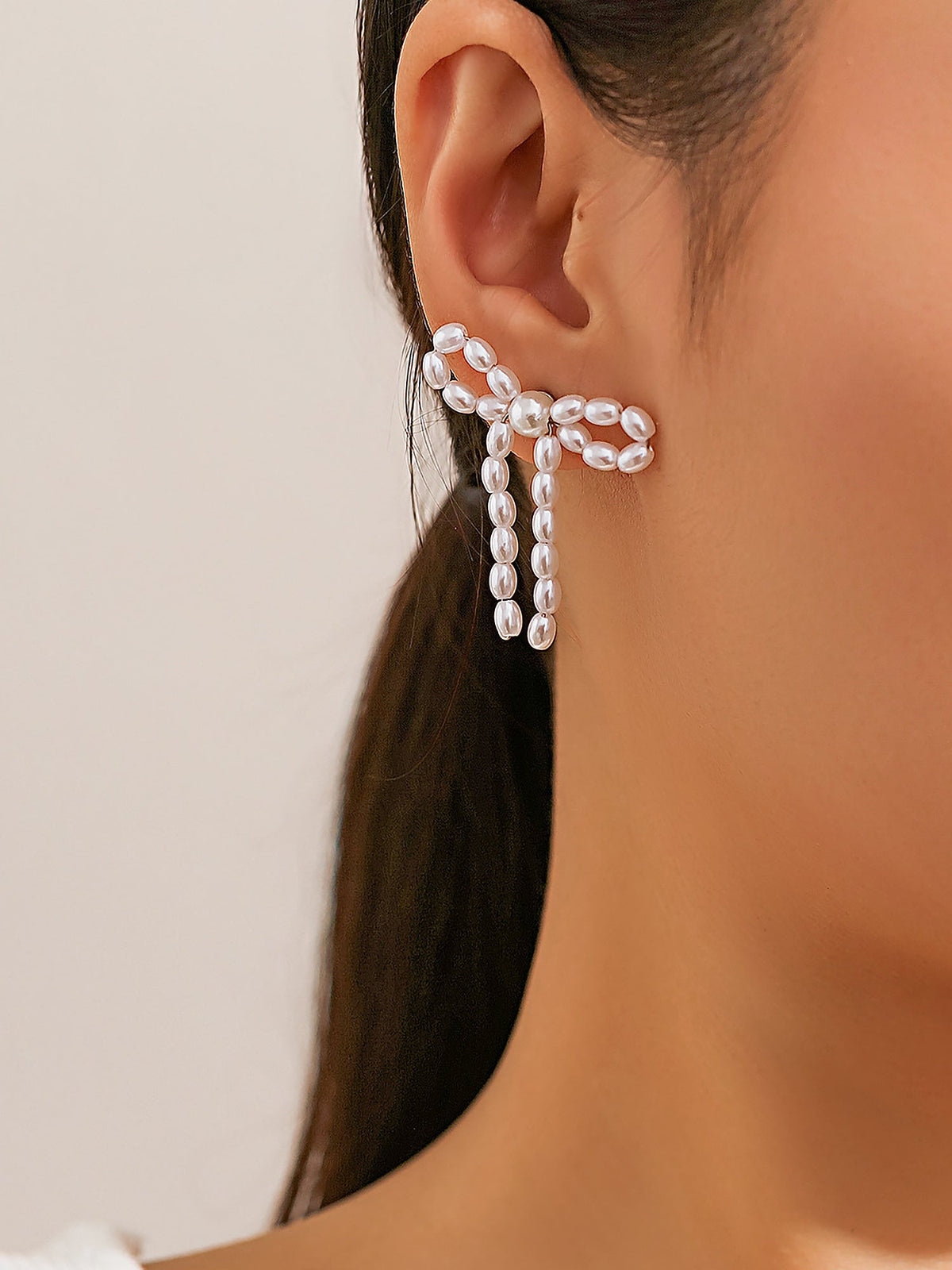 Alloy Faux Pearl Rhinestones Bow Shape Stud Earrings