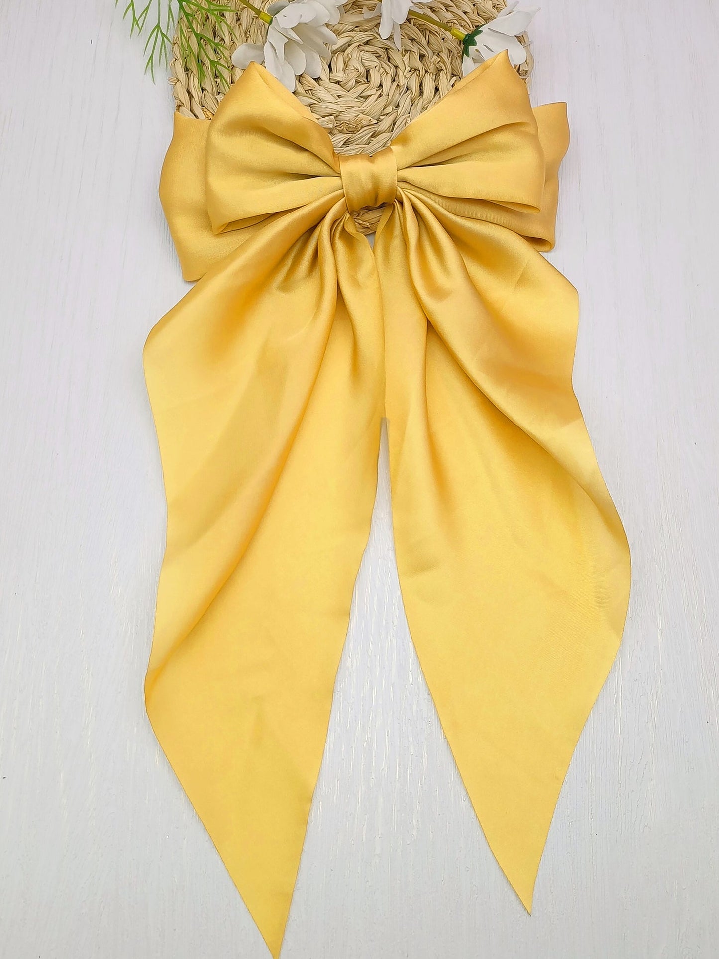 Retro 90s Style with Oversized Design Satin Party and Vintage-Themed Events Hair Accessories