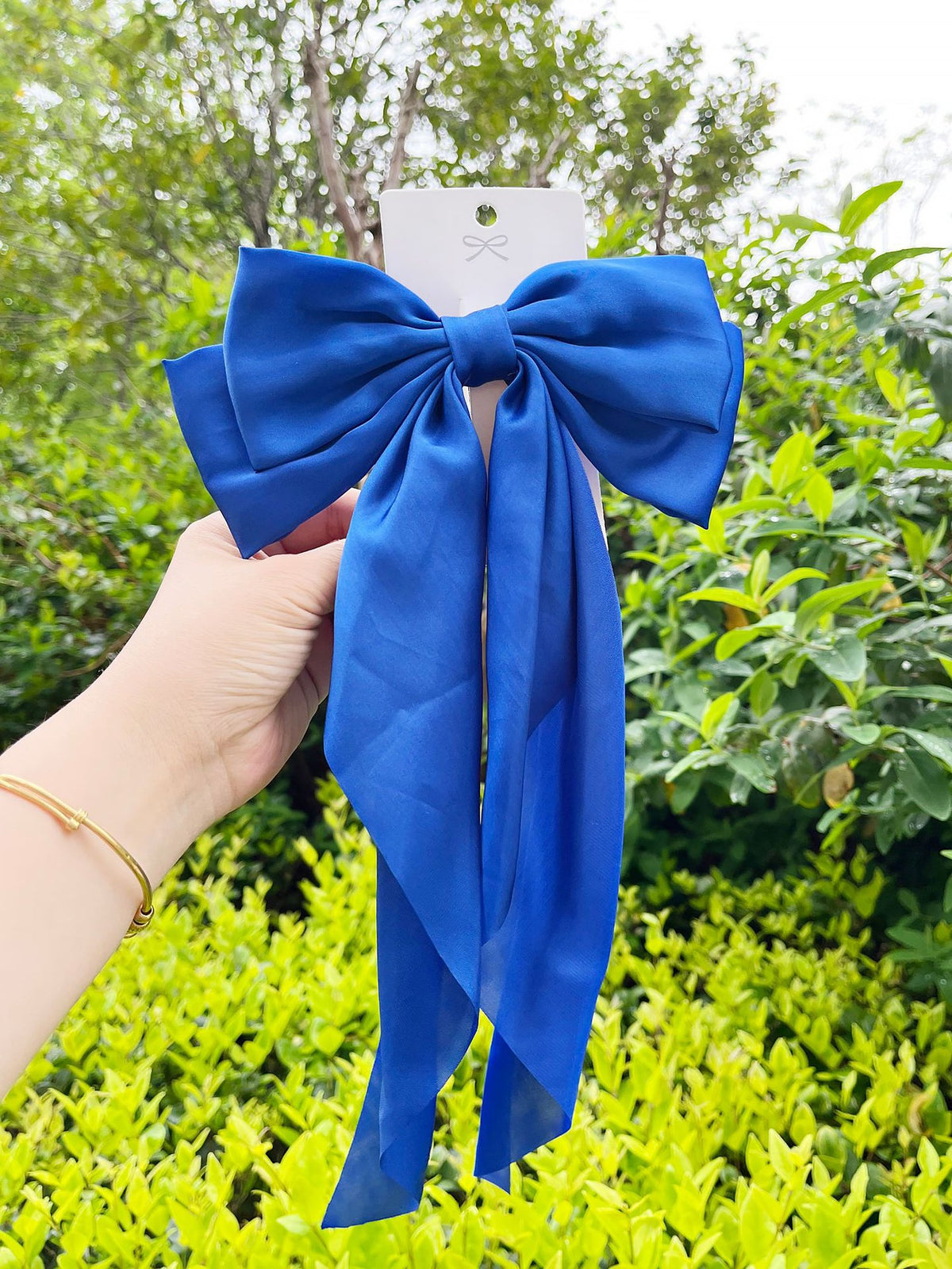 Retro 90s Style with Oversized Design Satin Party and Vintage-Themed Events Hair Accessories