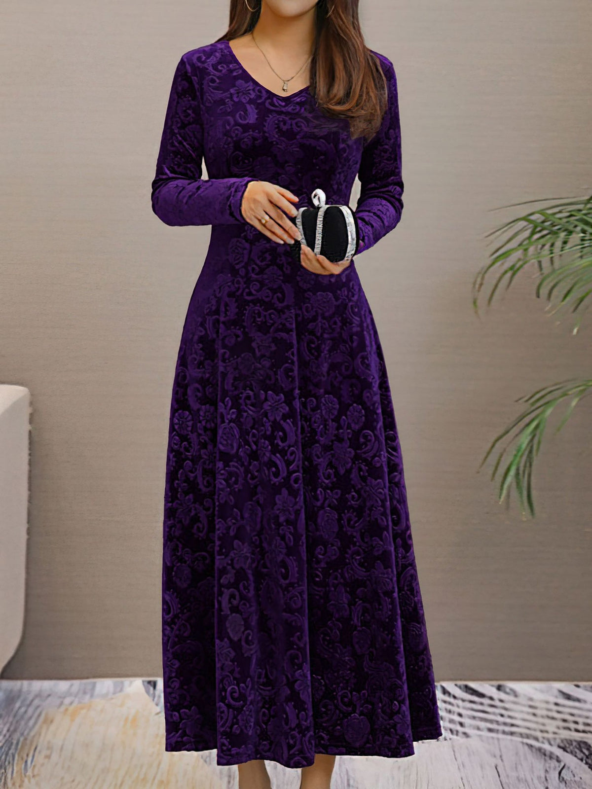 Elegant Vintage Velvet Floral V Neck Long Sleeves Maxi Dress