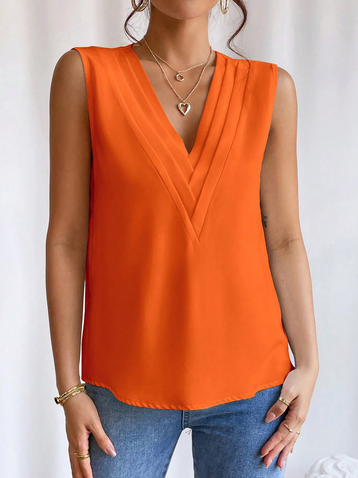 Elegant A-Line Silhouette Pleated V Neck Sleeveless Solid Color Top