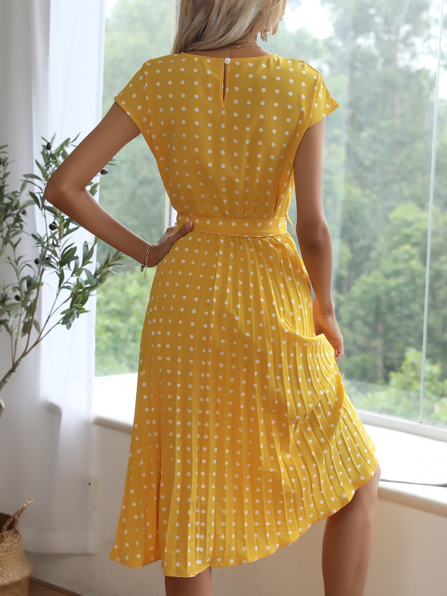 Retro-Chic Short Sleeves Polka All-Over Dot Pleated Belted Midi Casual Dress