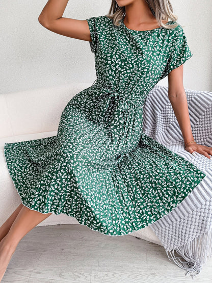 Retro-Chic All-Over Blooms Short Sleeves Floral Pleated Waist Detail Midi Casual Dress