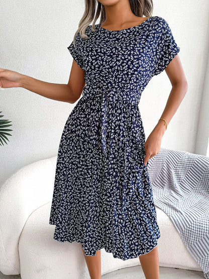Retro-Chic All-Over Blooms Short Sleeves Floral Pleated Waist Detail Midi Casual Dress