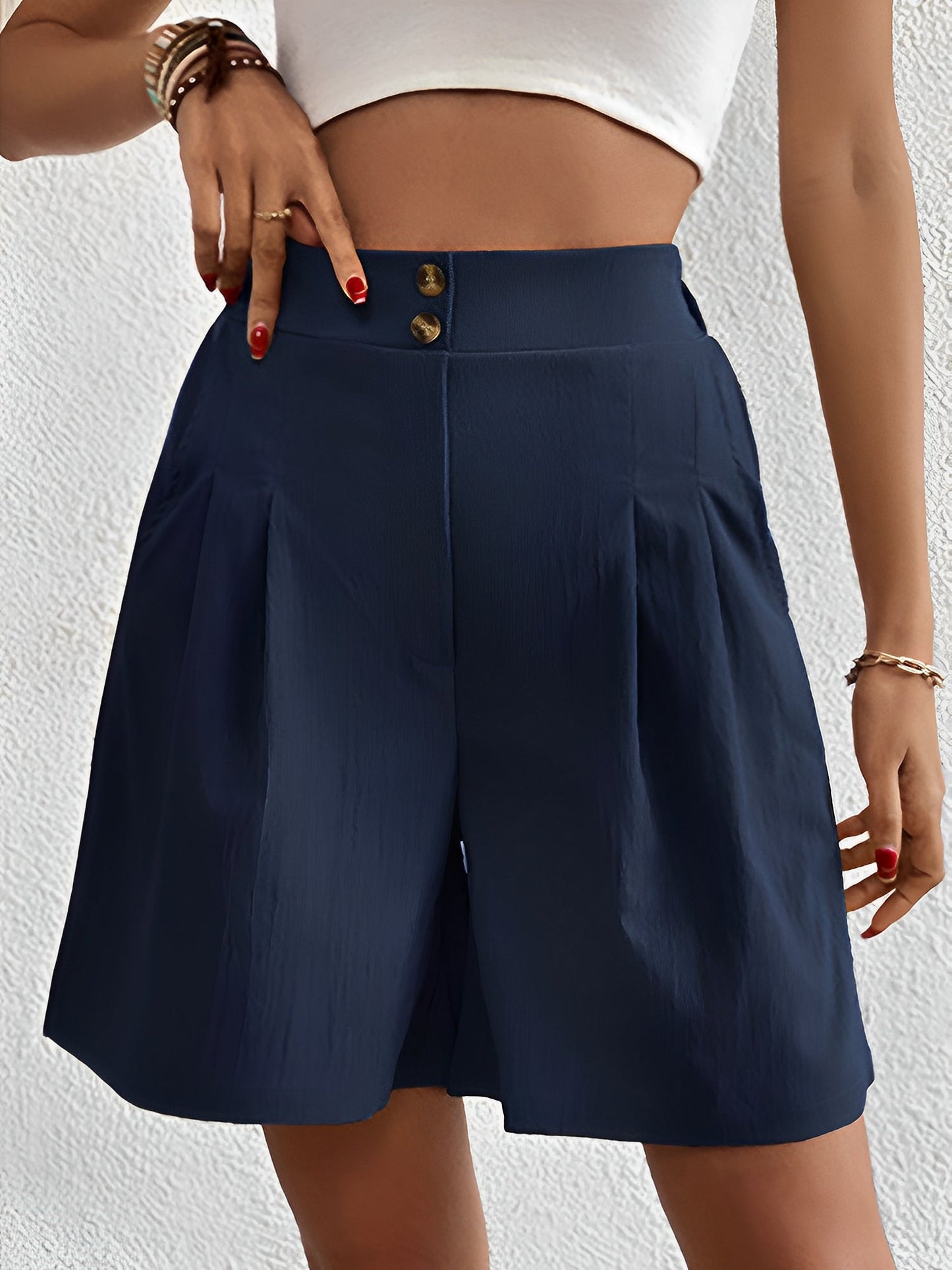 Solid Color High Waist Pleated Pocketed Shorts
