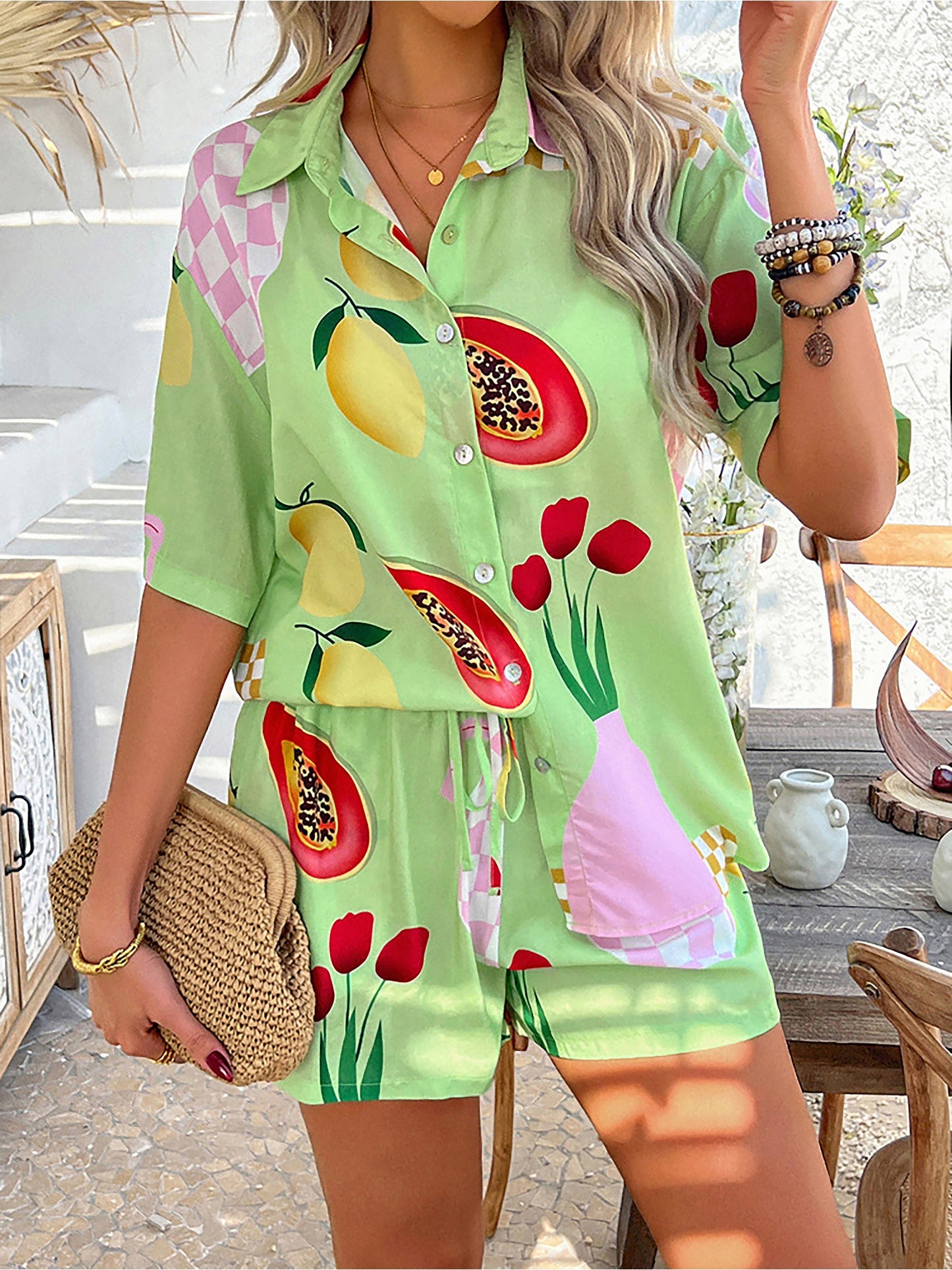 2 Pieces Graphic Printed Short Sleeves Shirt & Shorts Beach Set