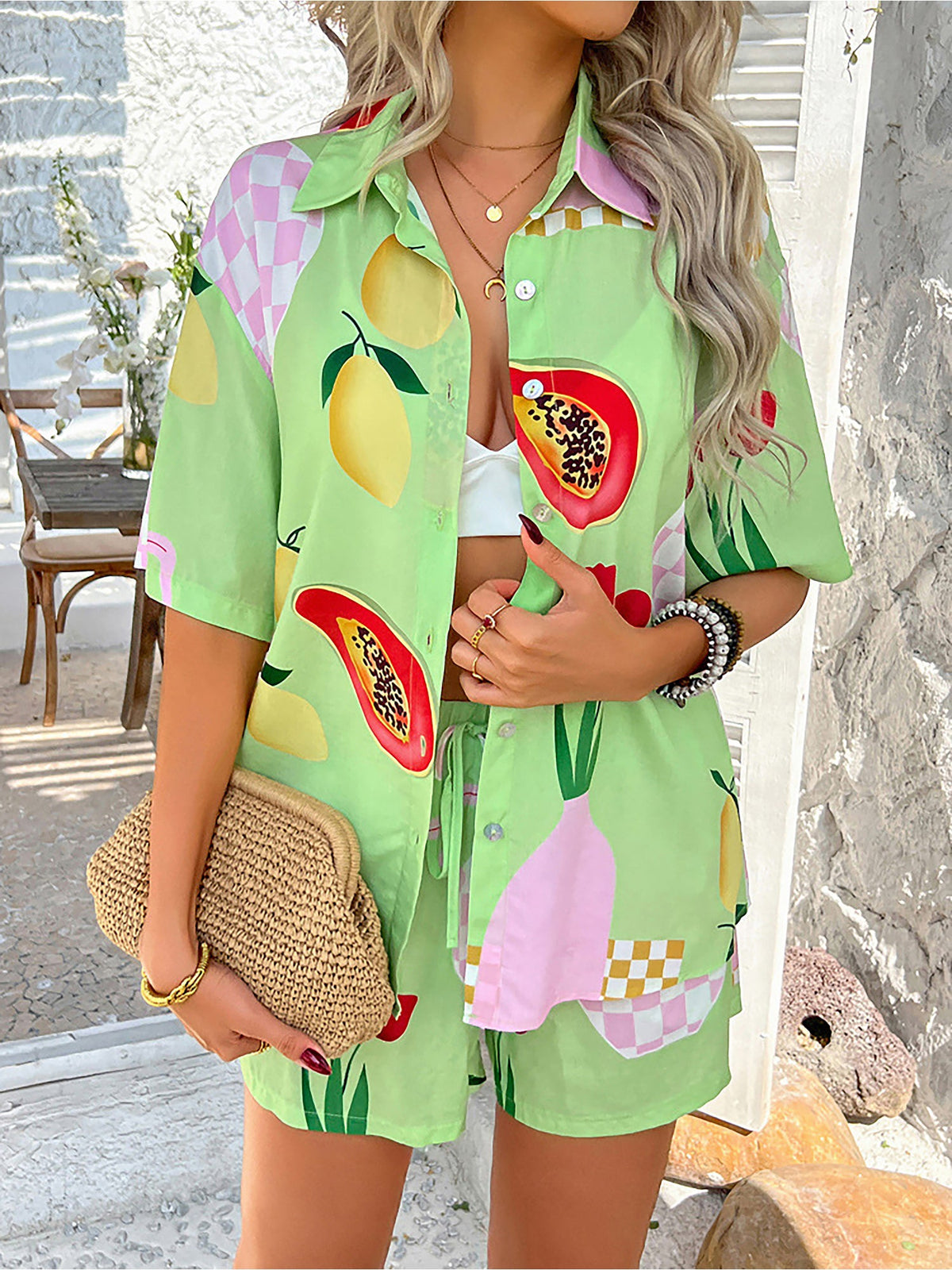 2 Pieces Graphic Printed Short Sleeves Shirt & Shorts Beach Set