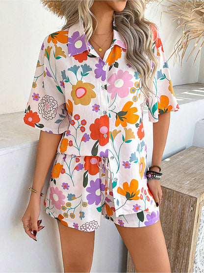 2 Pieces Graphic Printed Short Sleeves Shirt & Shorts Beach Set