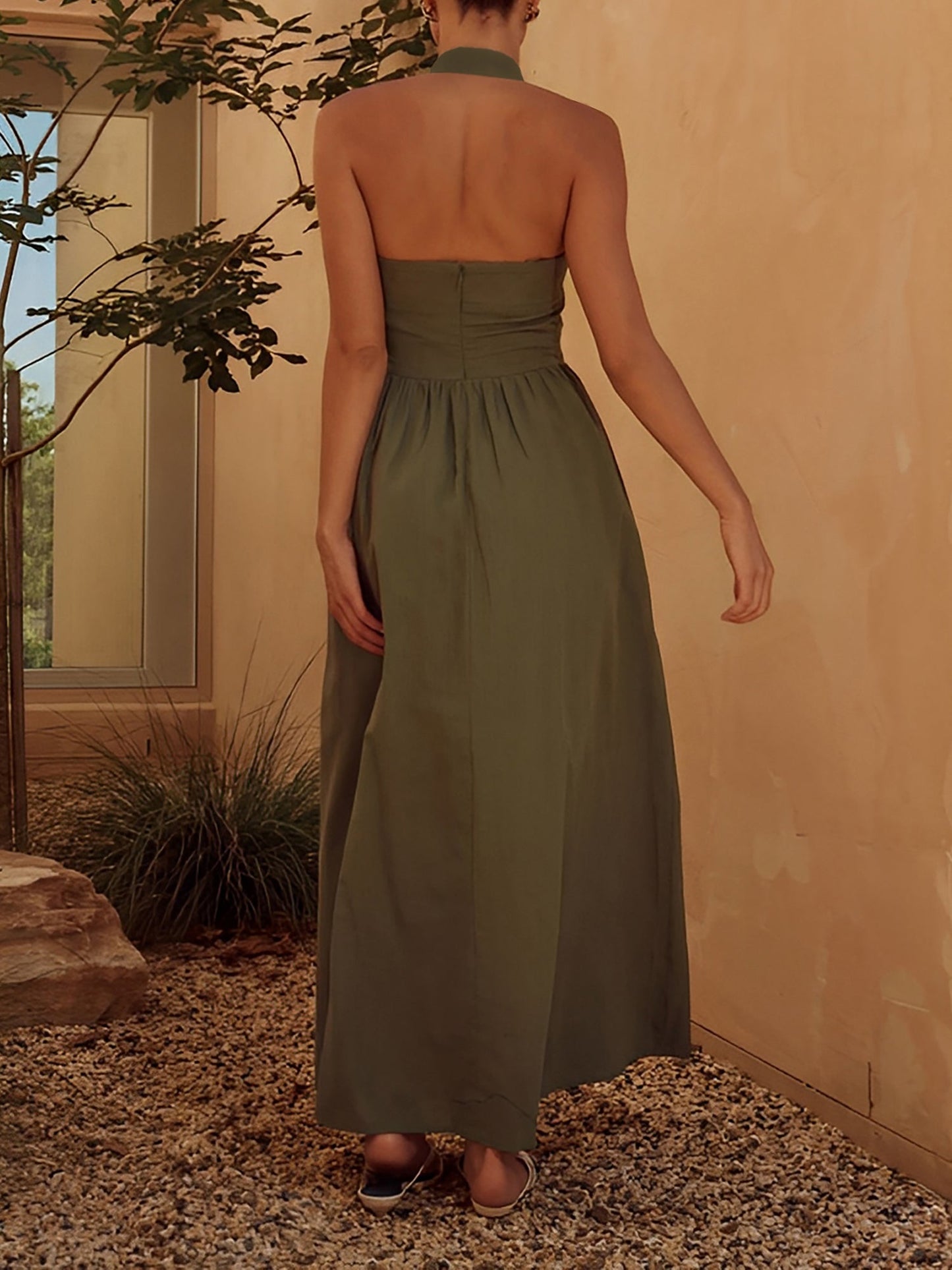 Halter Neck Backless Pocketed A-Line Midi Dress