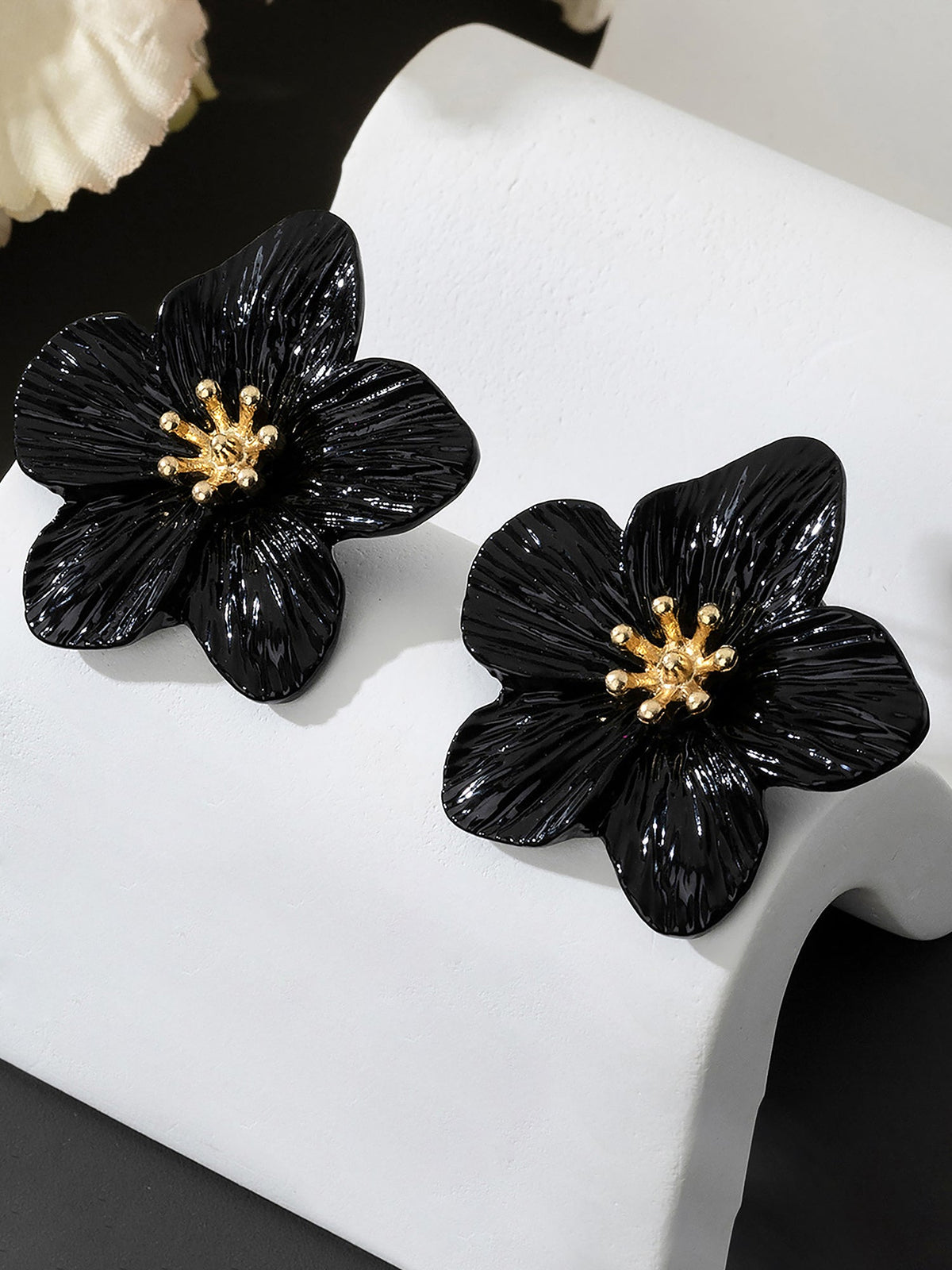 Alloy Flower Shape Stud Earrings