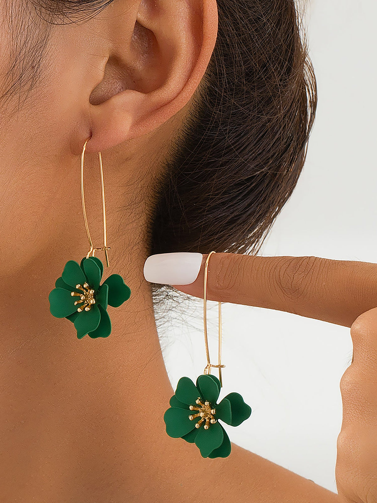Boho-Chic Floral Drops Flower Pendant Dangle Gold Plated Petals Earrings