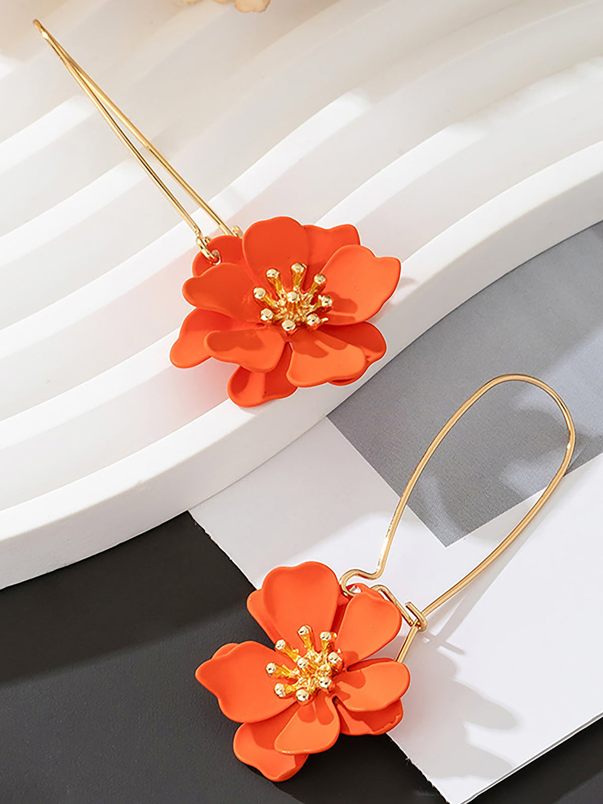 Boho-Chic Floral Drops Flower Pendant Dangle Gold Plated Petals Earrings