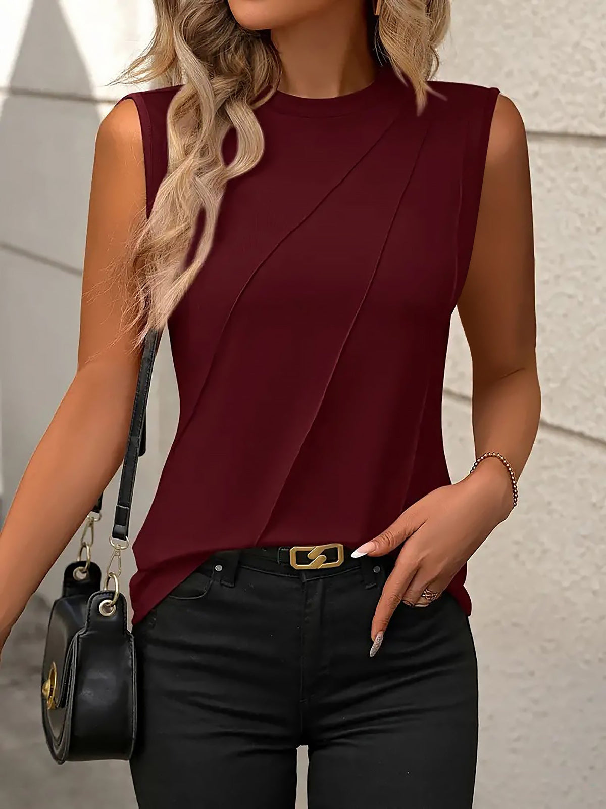Solid Color Round Neck Sleeveless Blouse
