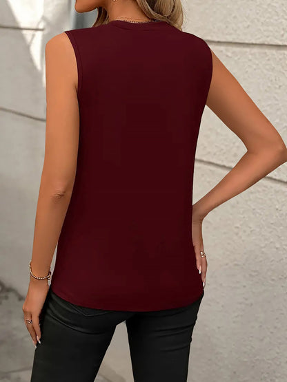 Solid Color Round Neck Sleeveless Blouse