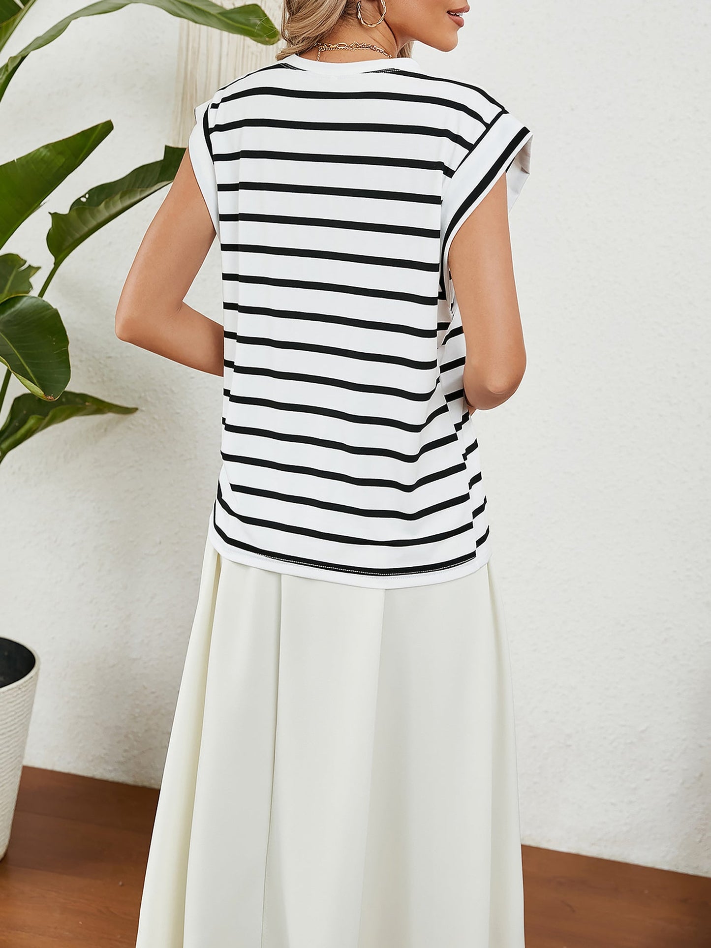 Round Neck Cap Sleeves Striped Casual Blouse