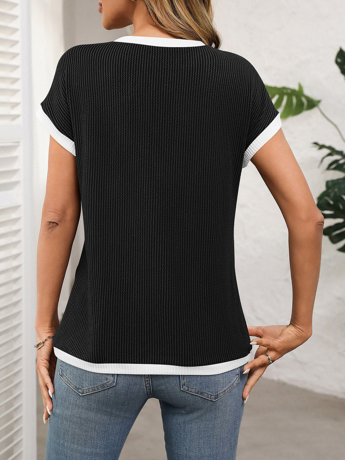 Round Neck Short Sleeves Colorblock Textured Blouse