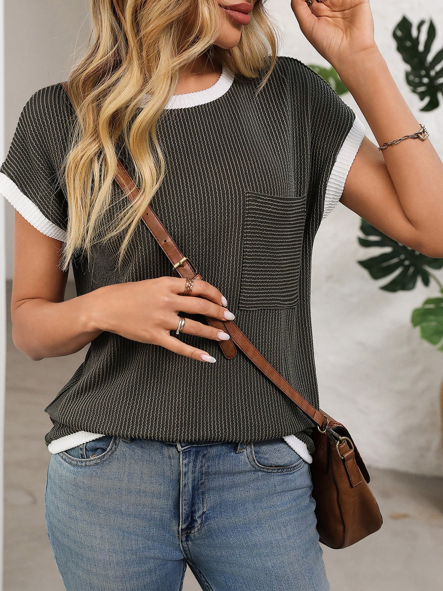 Round Neck Short Sleeves Colorblock Textured Blouse