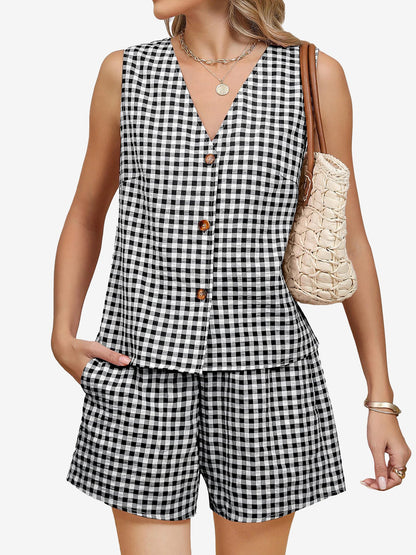 2 Pieces Gingham Sleeveless Button Down Vest & Shorts Set