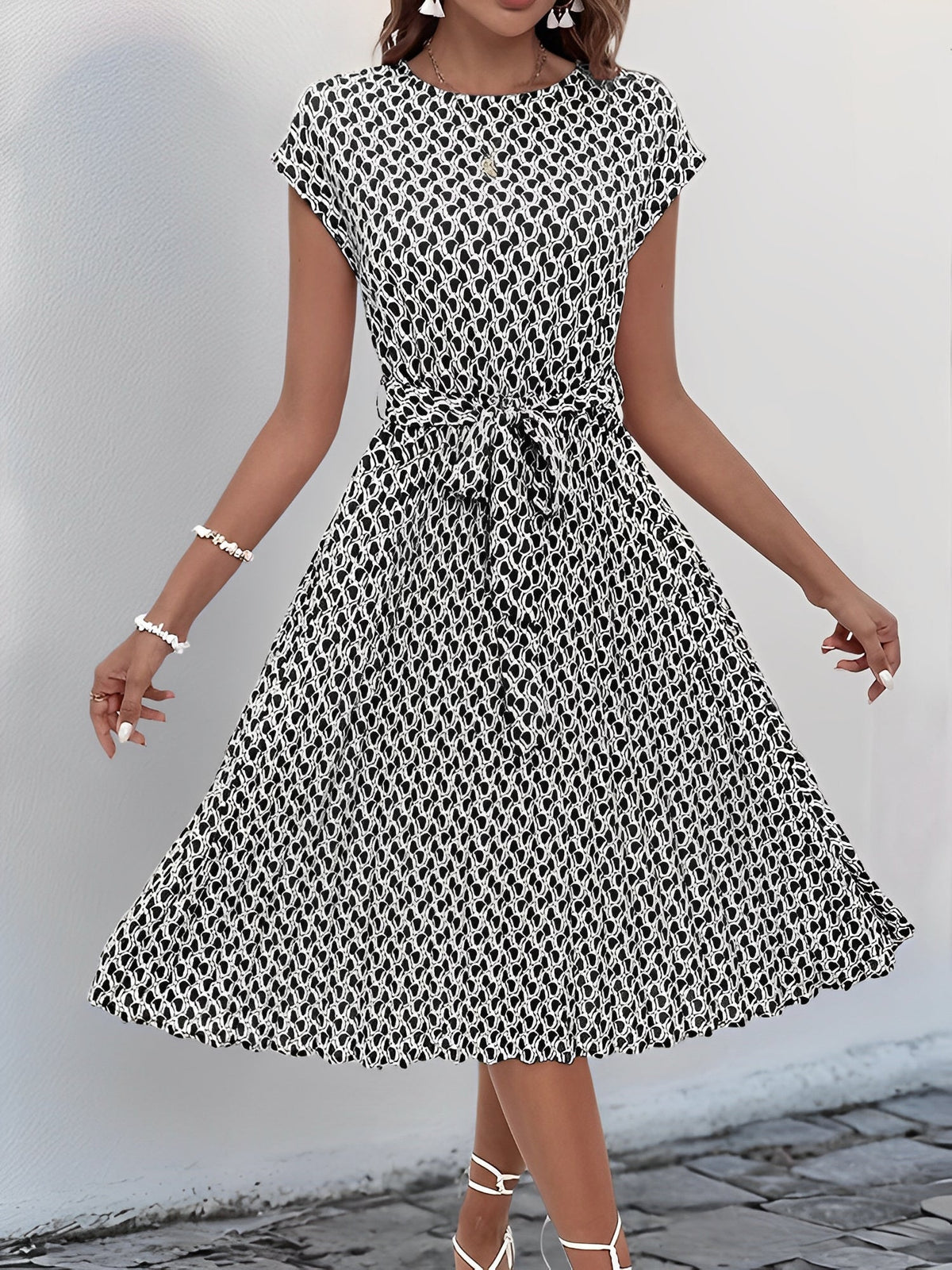 Graphic Print Cap Sleeves Pleated Midi Dress