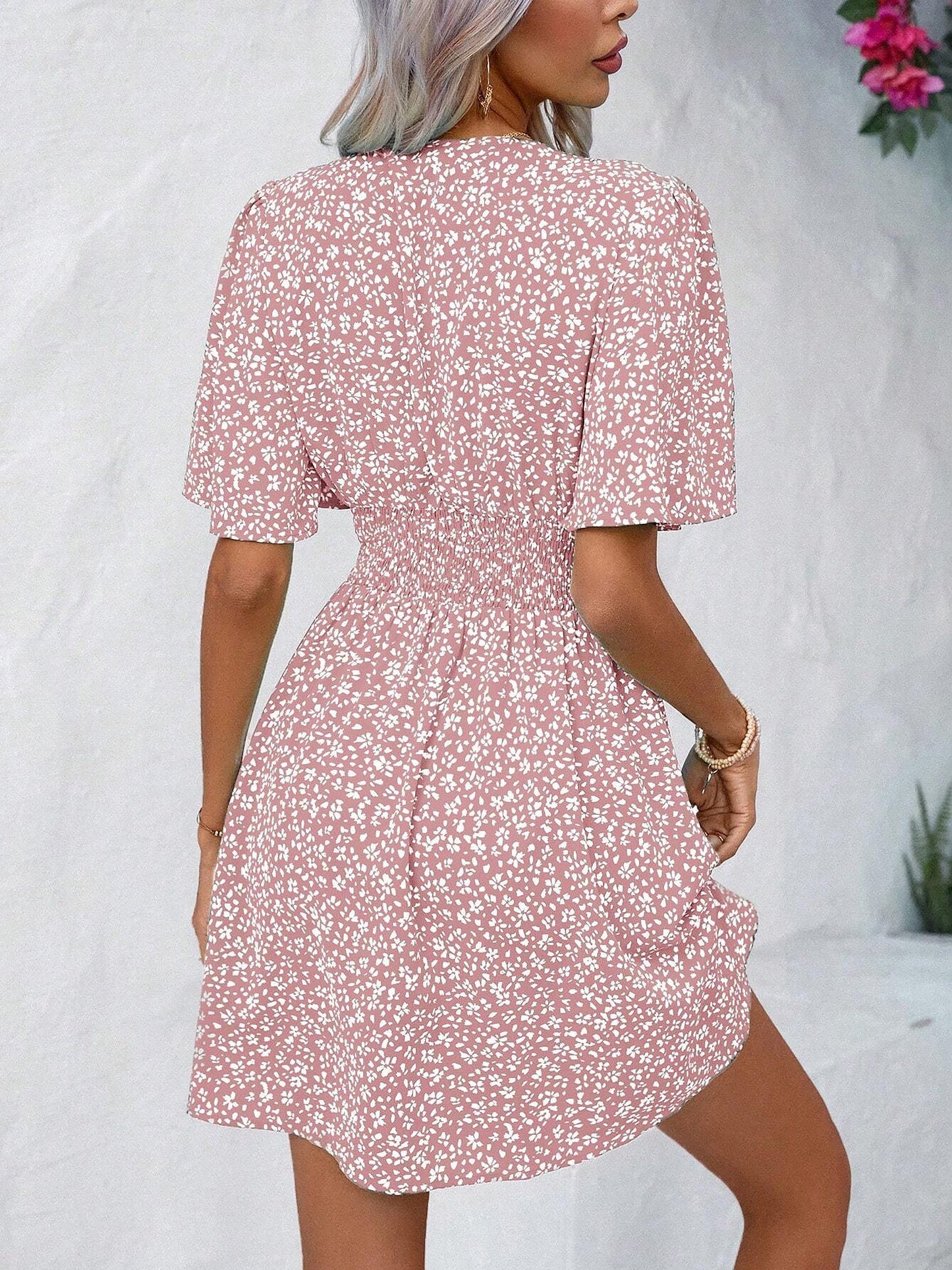 V Neck Short Sleeve Floral Ruched Dress