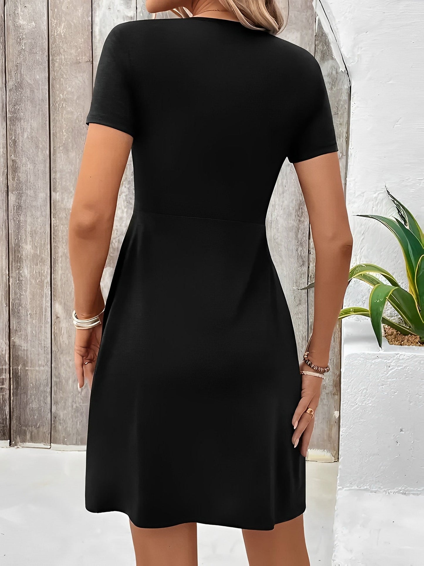V Neck Short Sleeves Ruched Casual Mini Dress