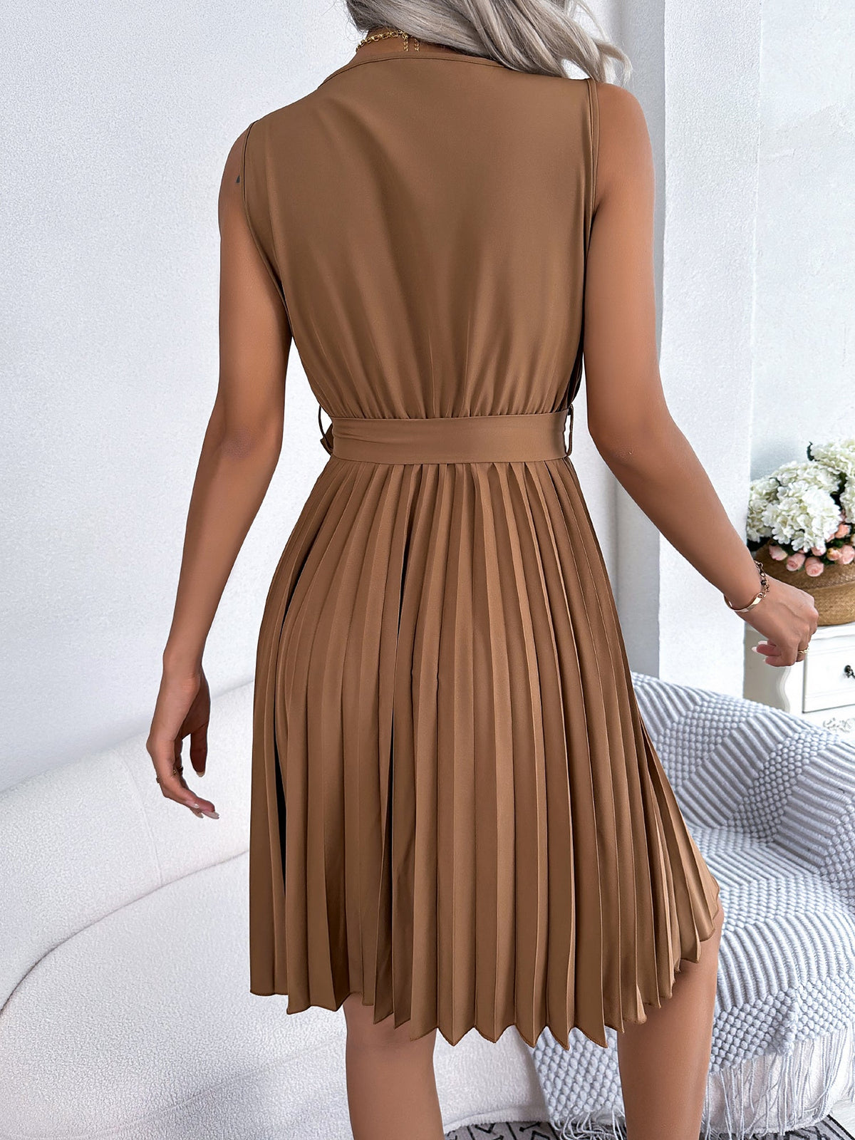 V Neck Sleeveless Lace-Up Pleated Above Knee Dress