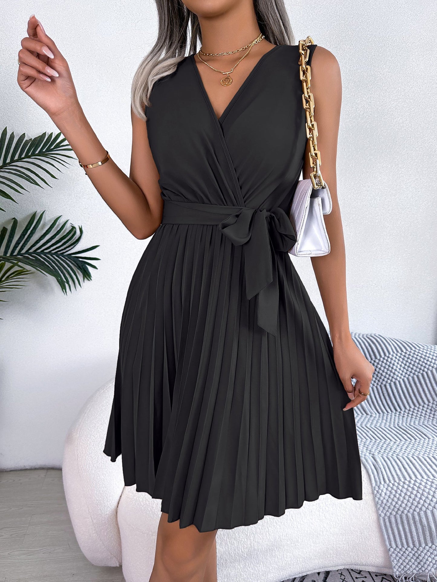 V Neck Sleeveless Lace-Up Pleated Above Knee Dress