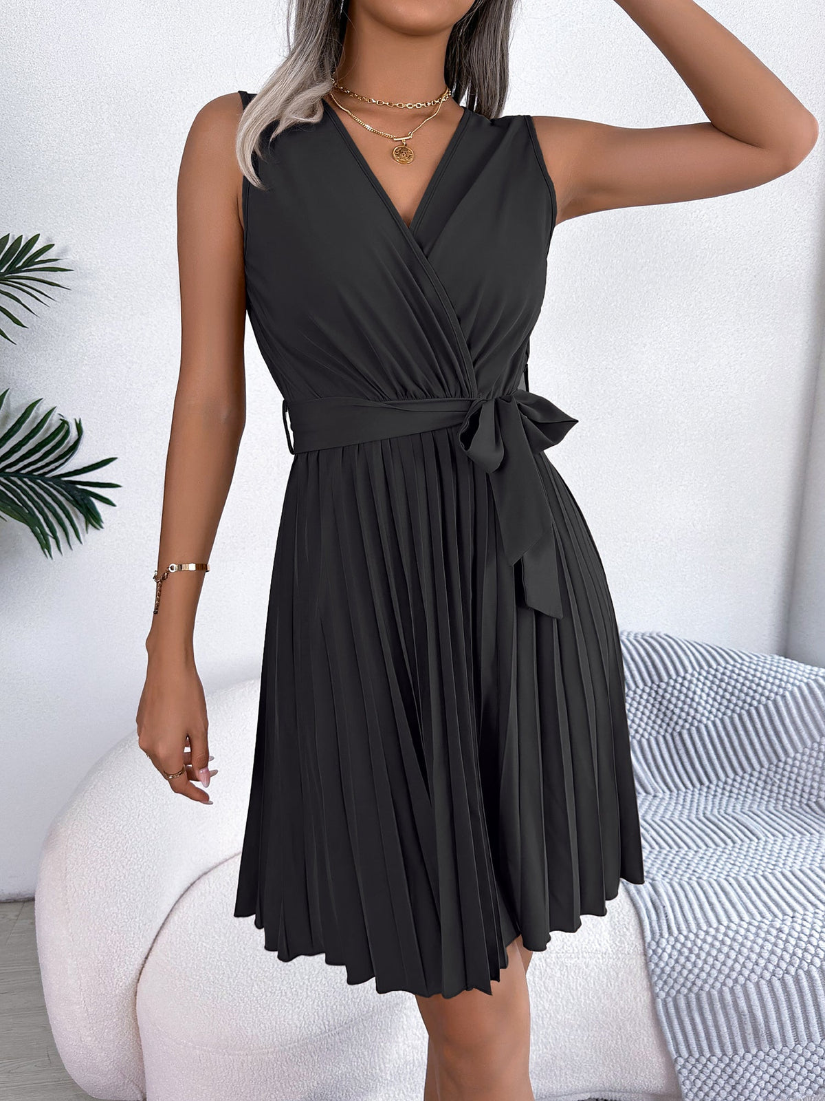 V Neck Sleeveless Lace-Up Pleated Above Knee Dress
