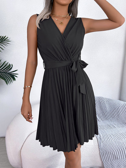 V Neck Sleeveless Lace-Up Pleated Above Knee Dress