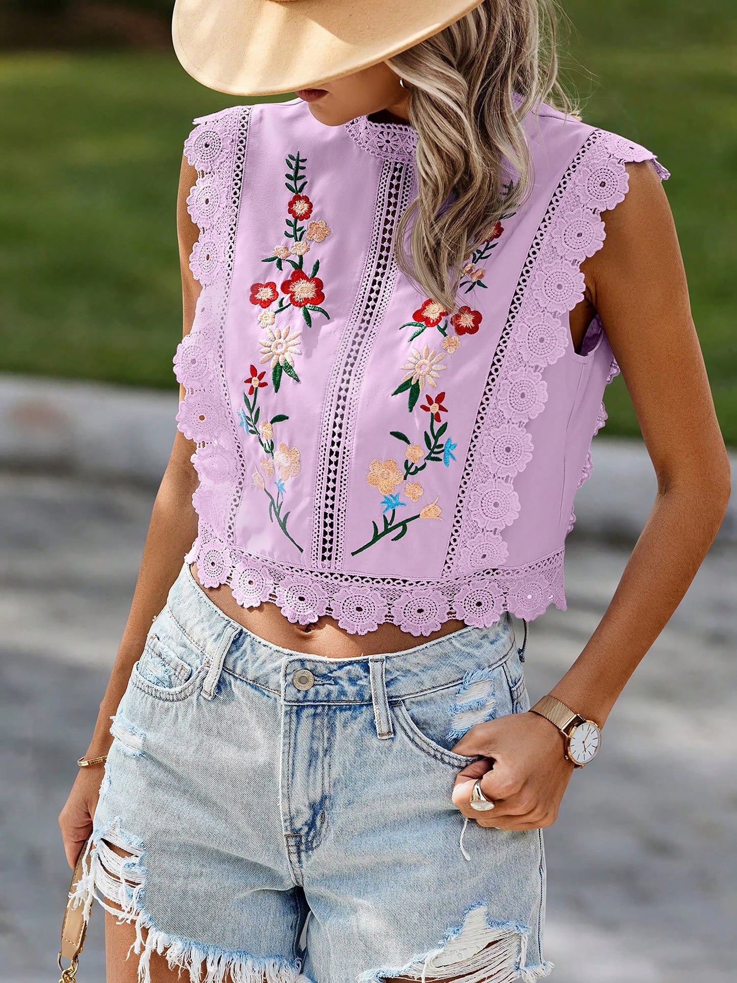 Lace Trim Embroidered Sleeveless Cropped Blouse