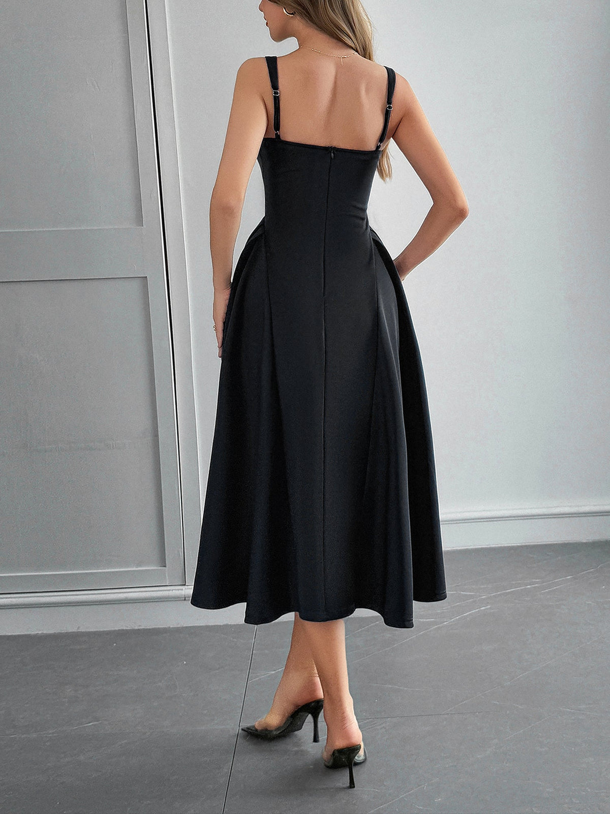 Solid Color Sleeveless Backless A-Line Midi Dress