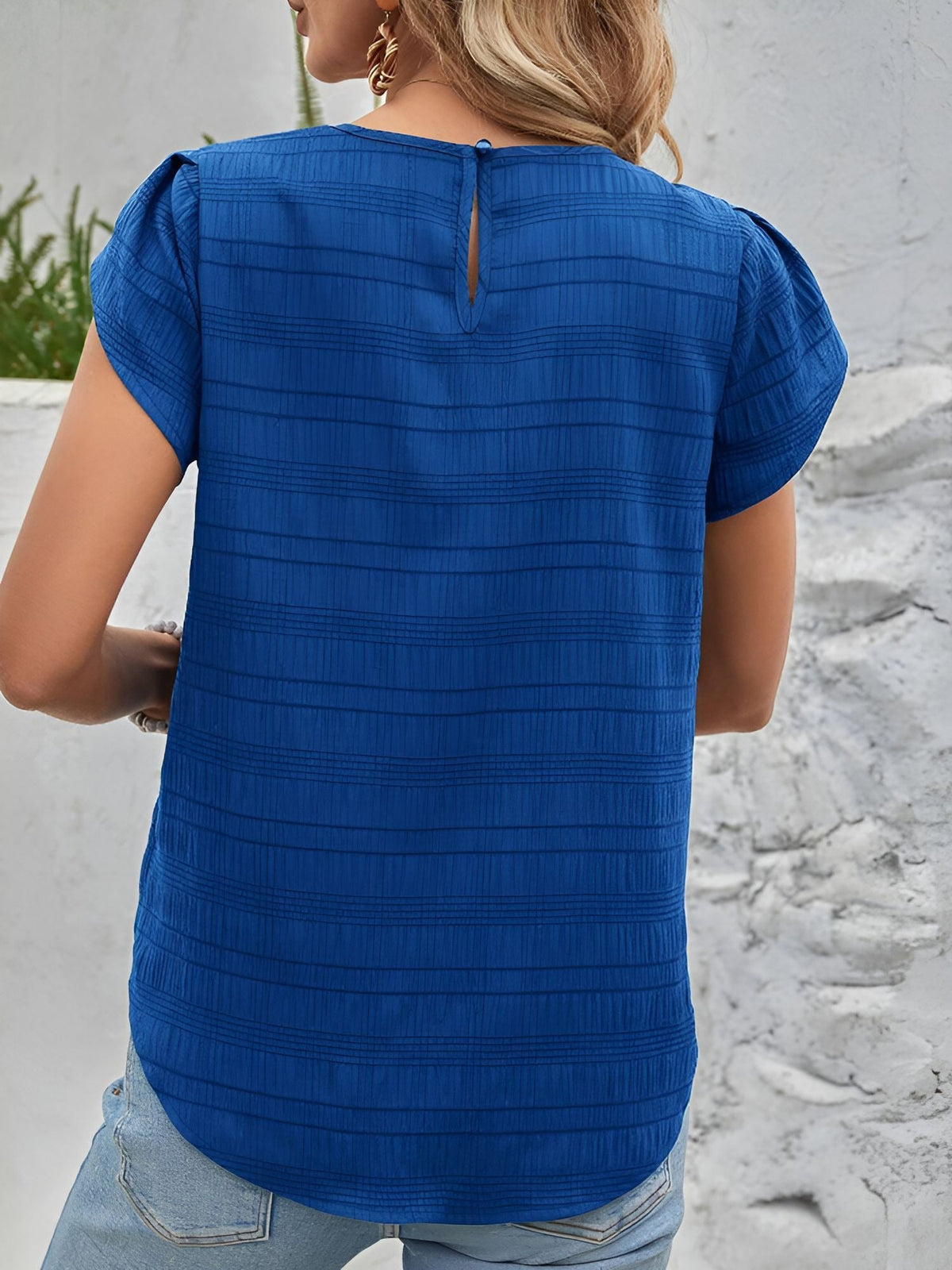 Round Neck Short Sleeves Textured Blouse