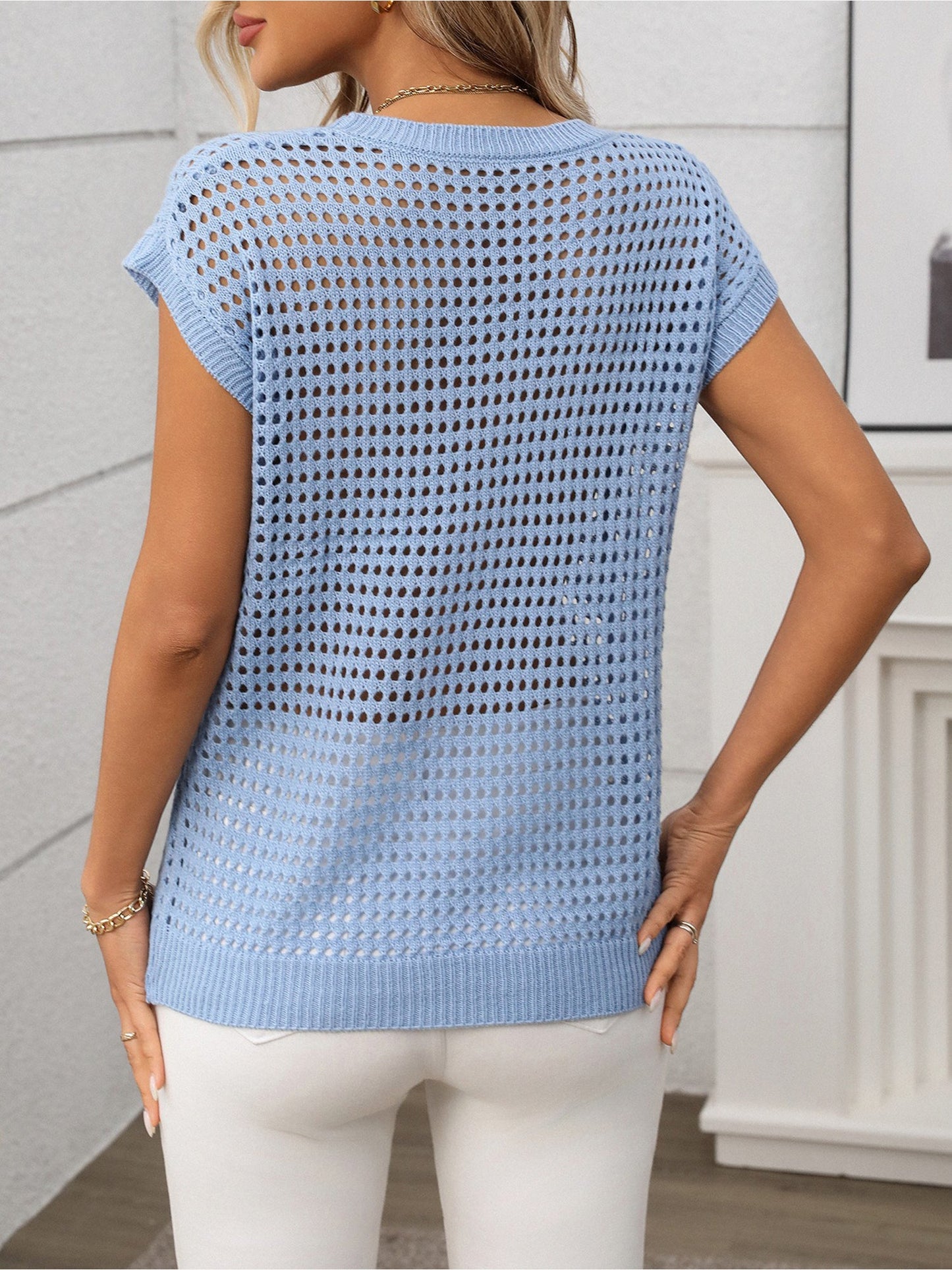 Round Neck Short Sleeves Sheer Knitted Blouse
