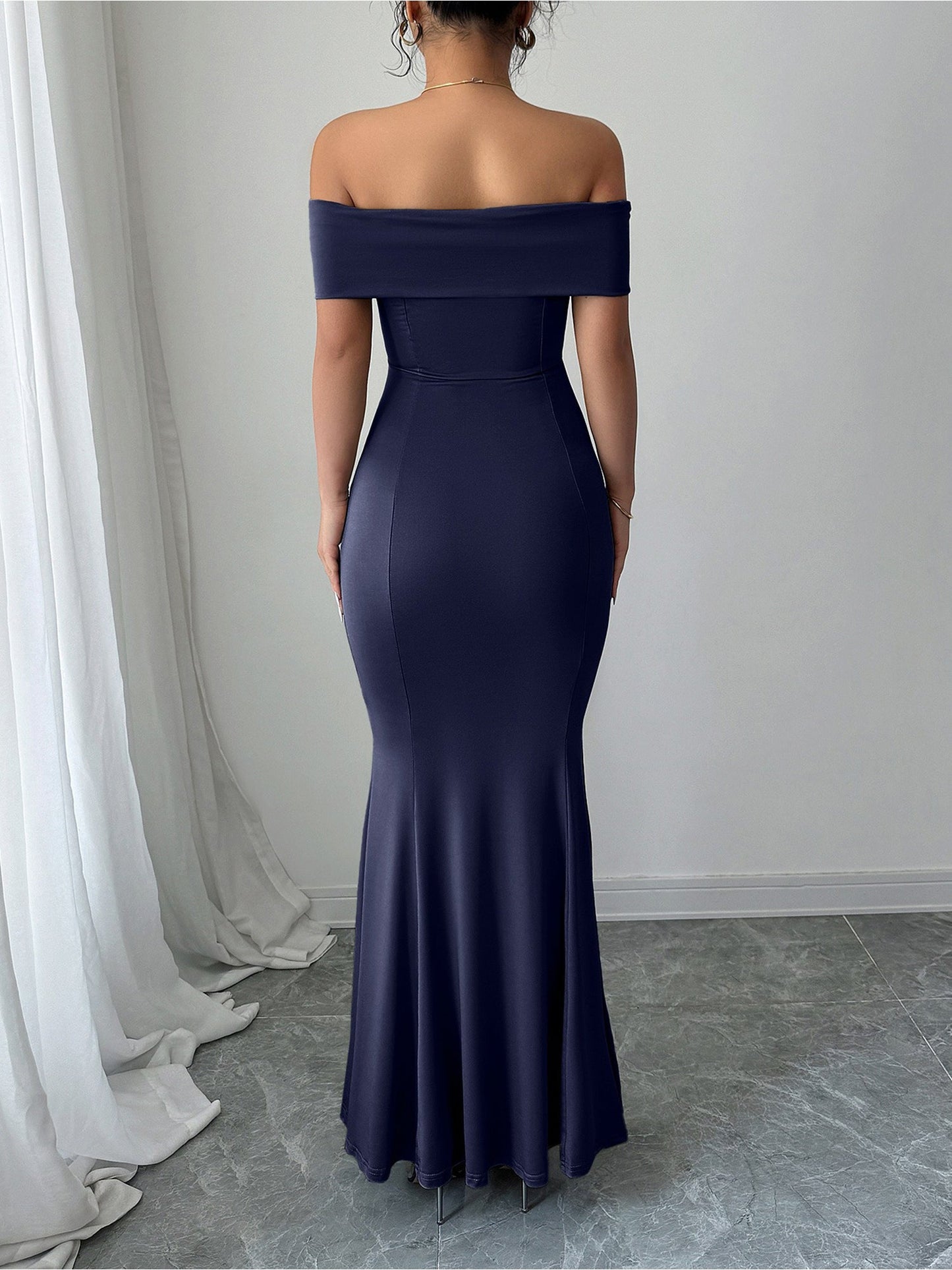 Solid Color Off Shoulder Bodycon Fishtail Maxi Dress