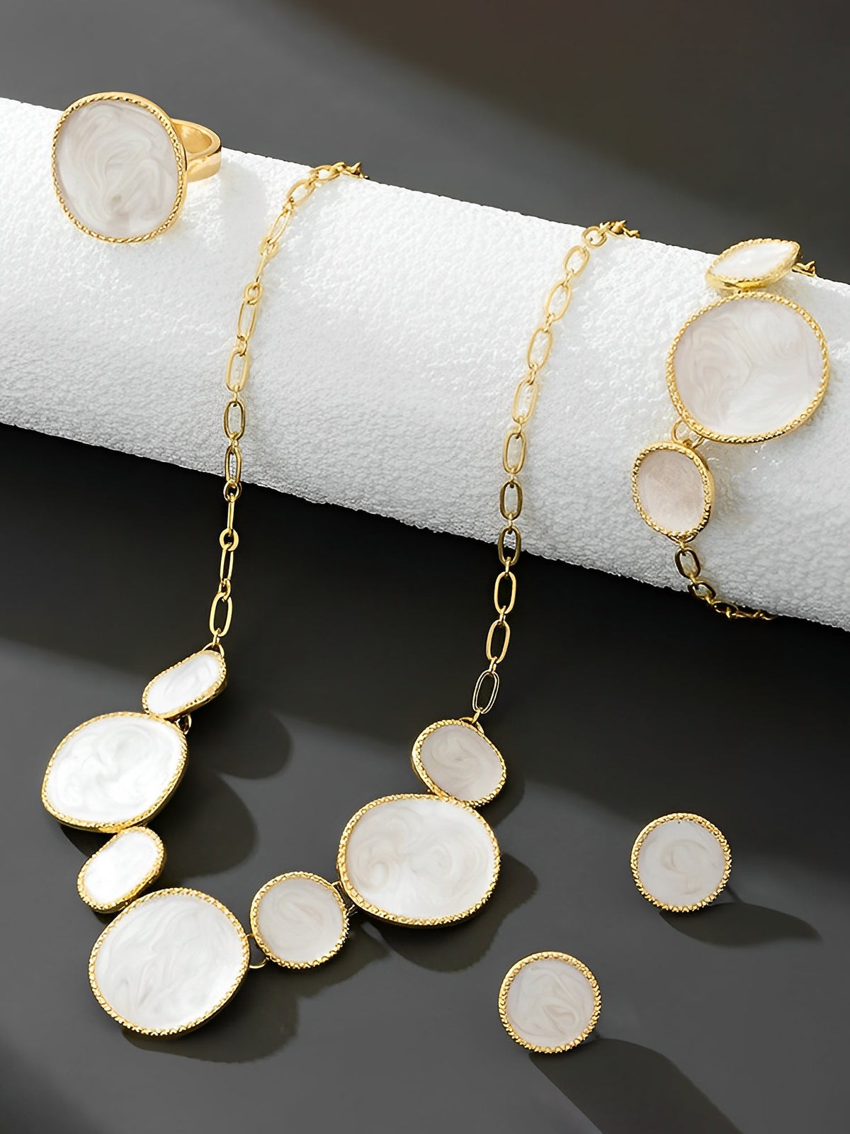 4 Pcs Irregular Round Shape Bracelet Necklace Earrings Ring Set