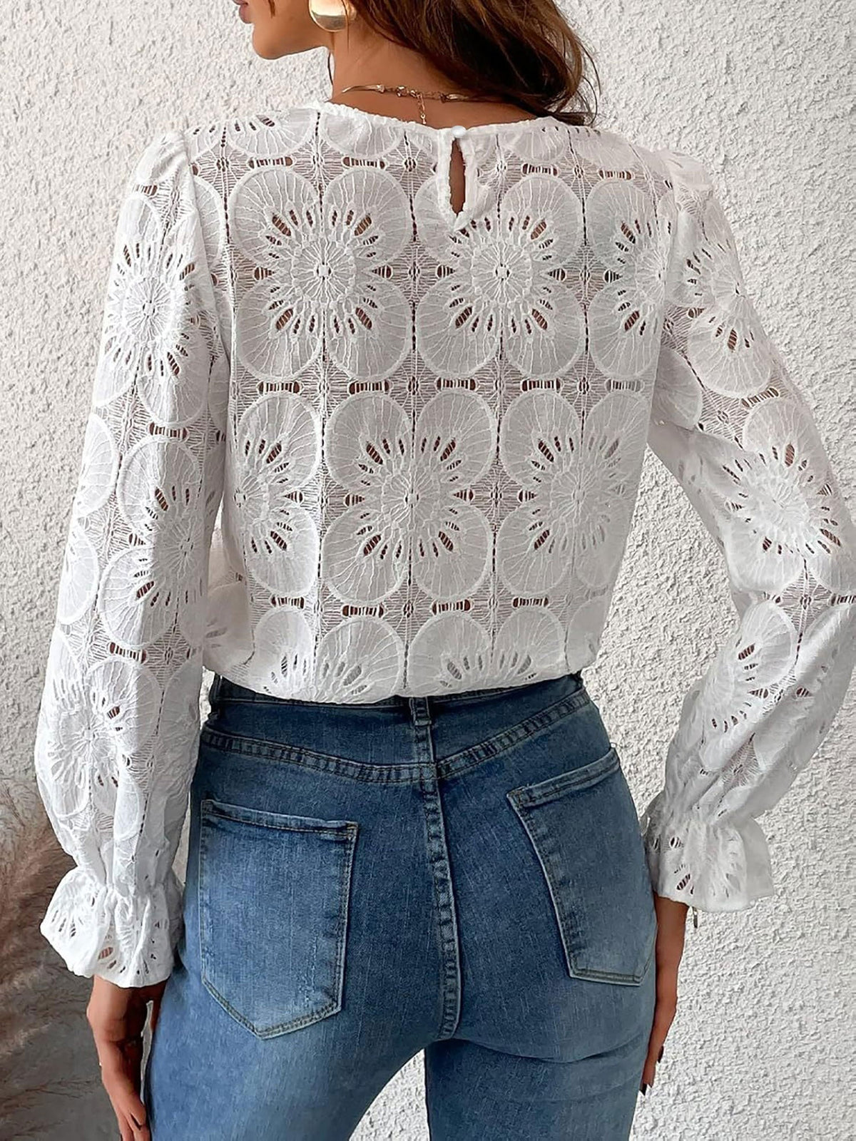 Round Neck Lace Long Sleeves Casual Blouse