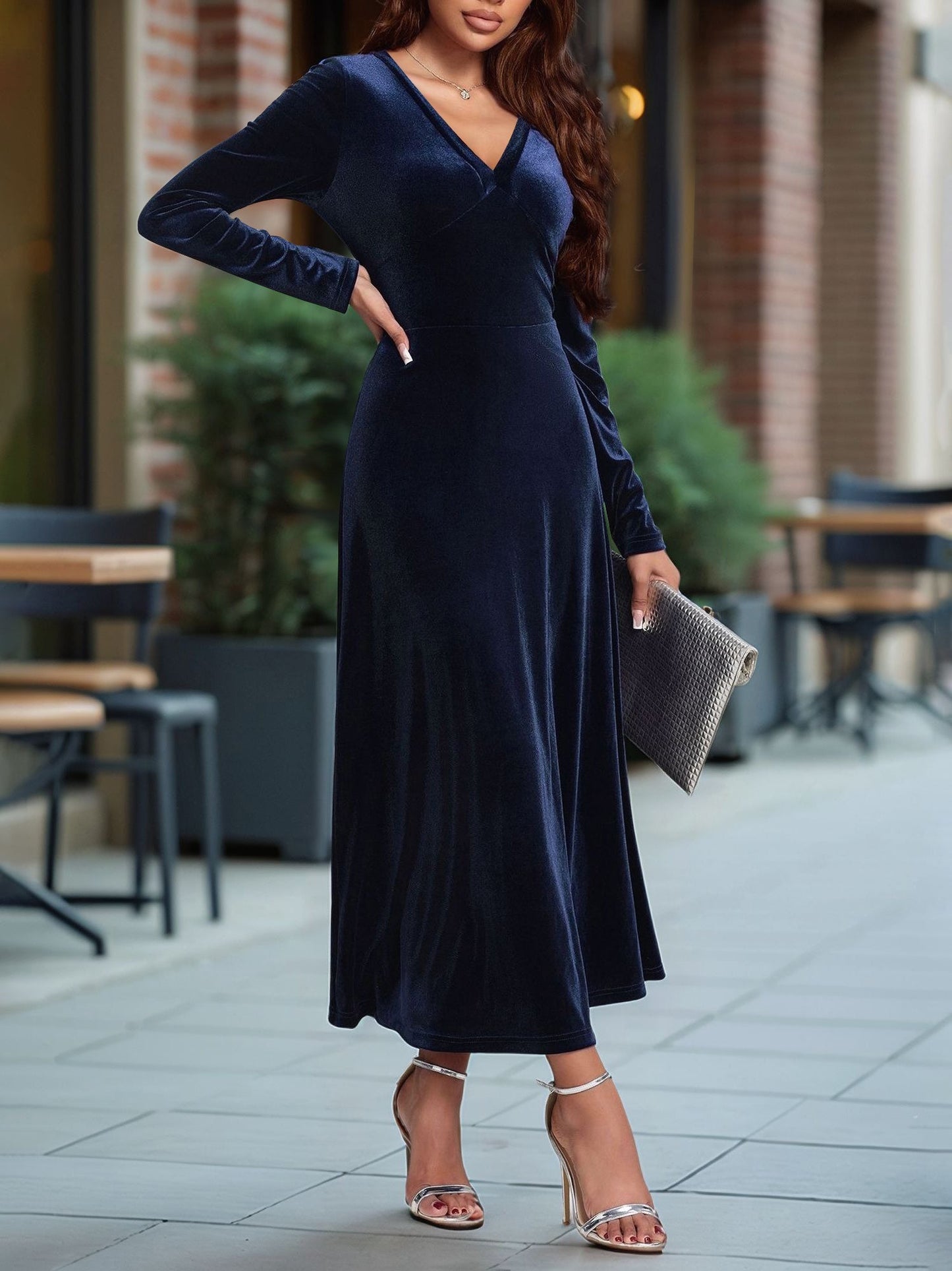V Neck Long Sleeves Velvet A-Line Maxi Dress