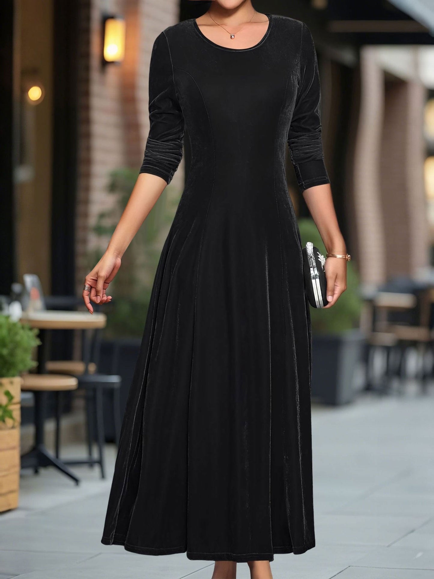 Round Neck Long Sleeves Maxi Velvet Dress