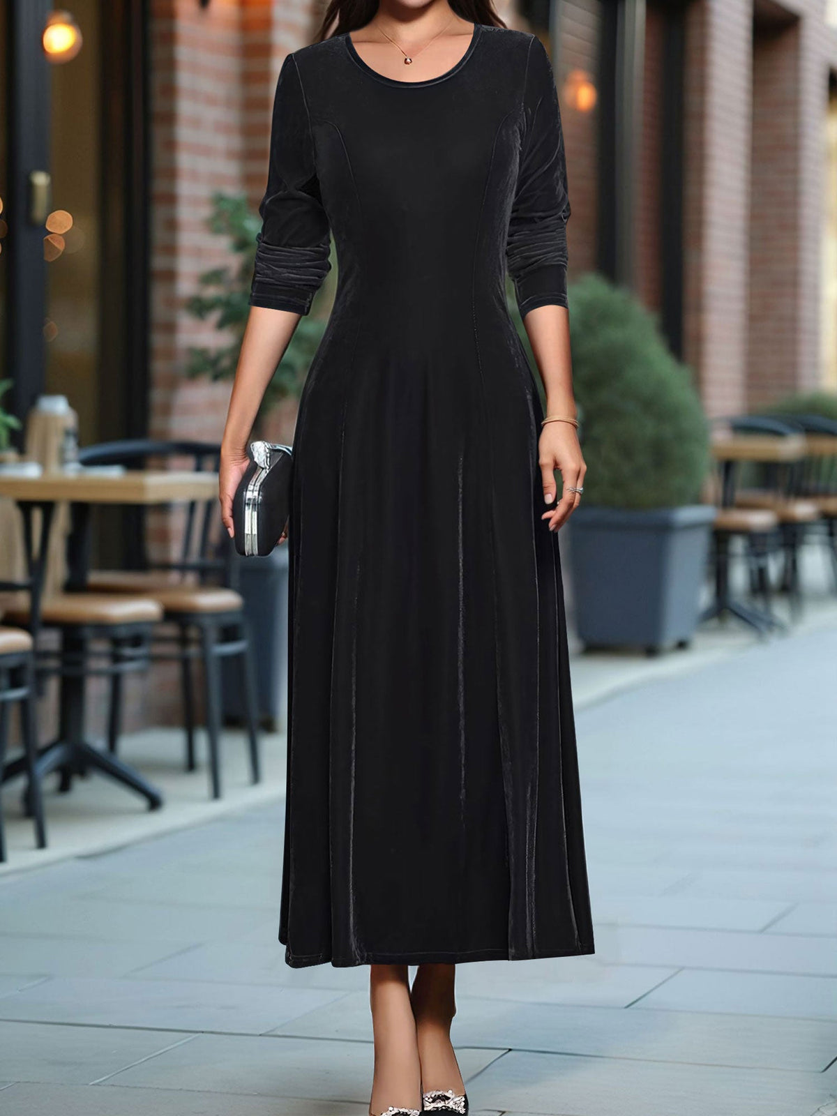 Round Neck Long Sleeves Maxi Velvet Dress