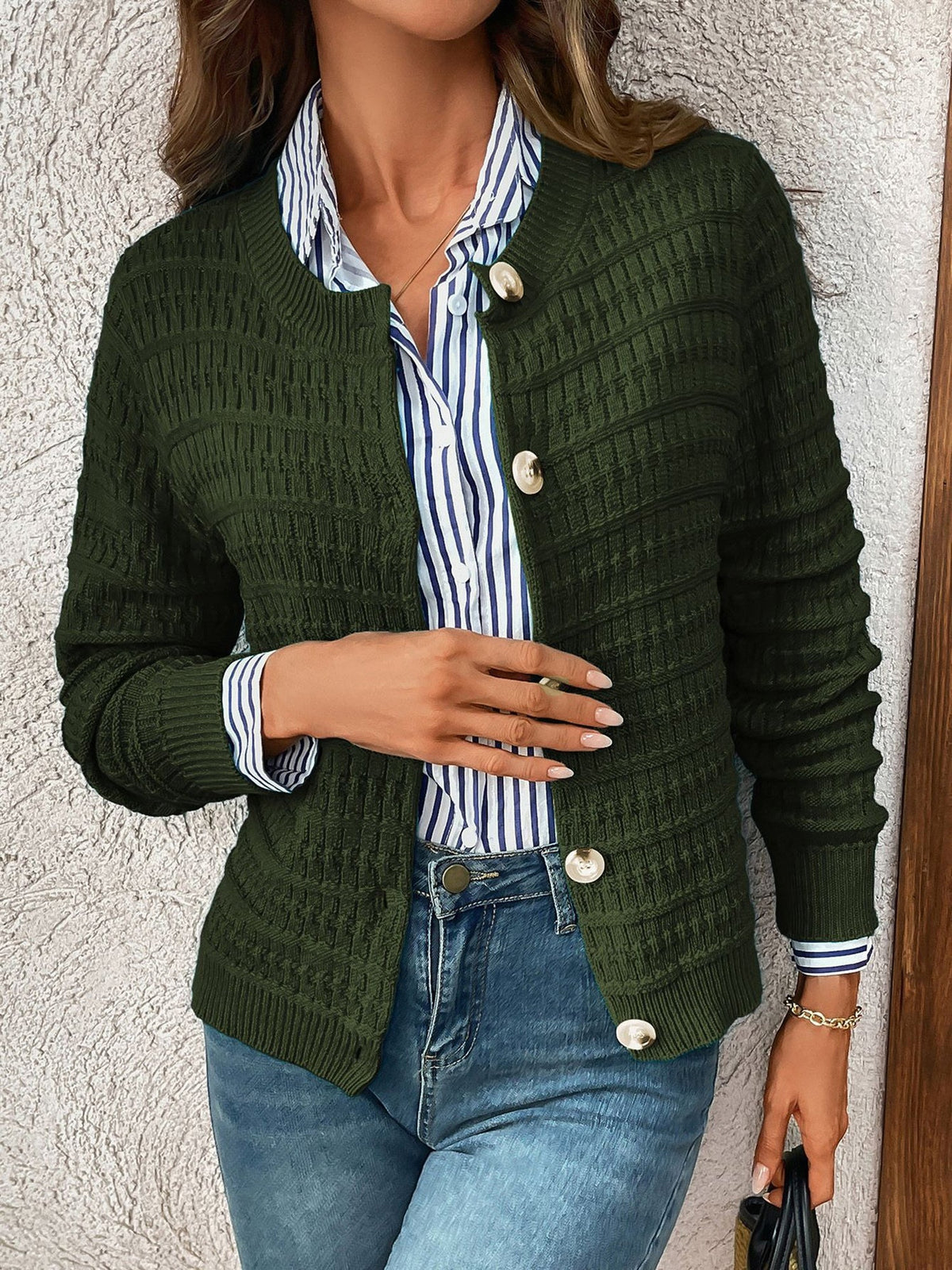 Round Neck Long Sleeves Button Down Knitted Cardigans