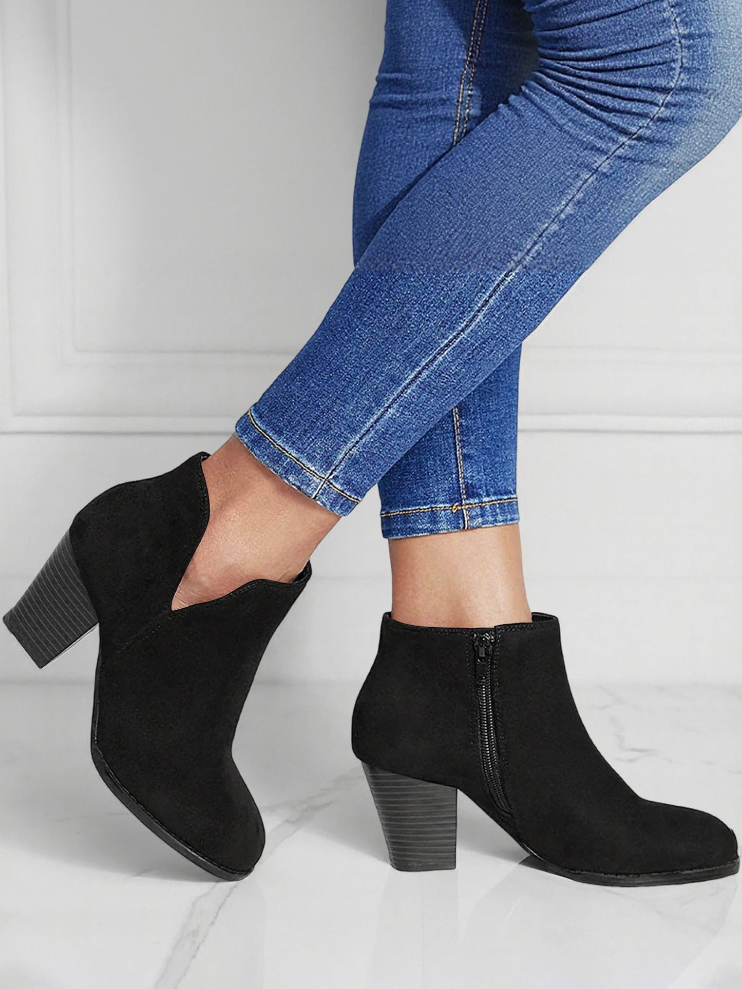 Round Toe Faux Suede Thick Heel Ankle Boots