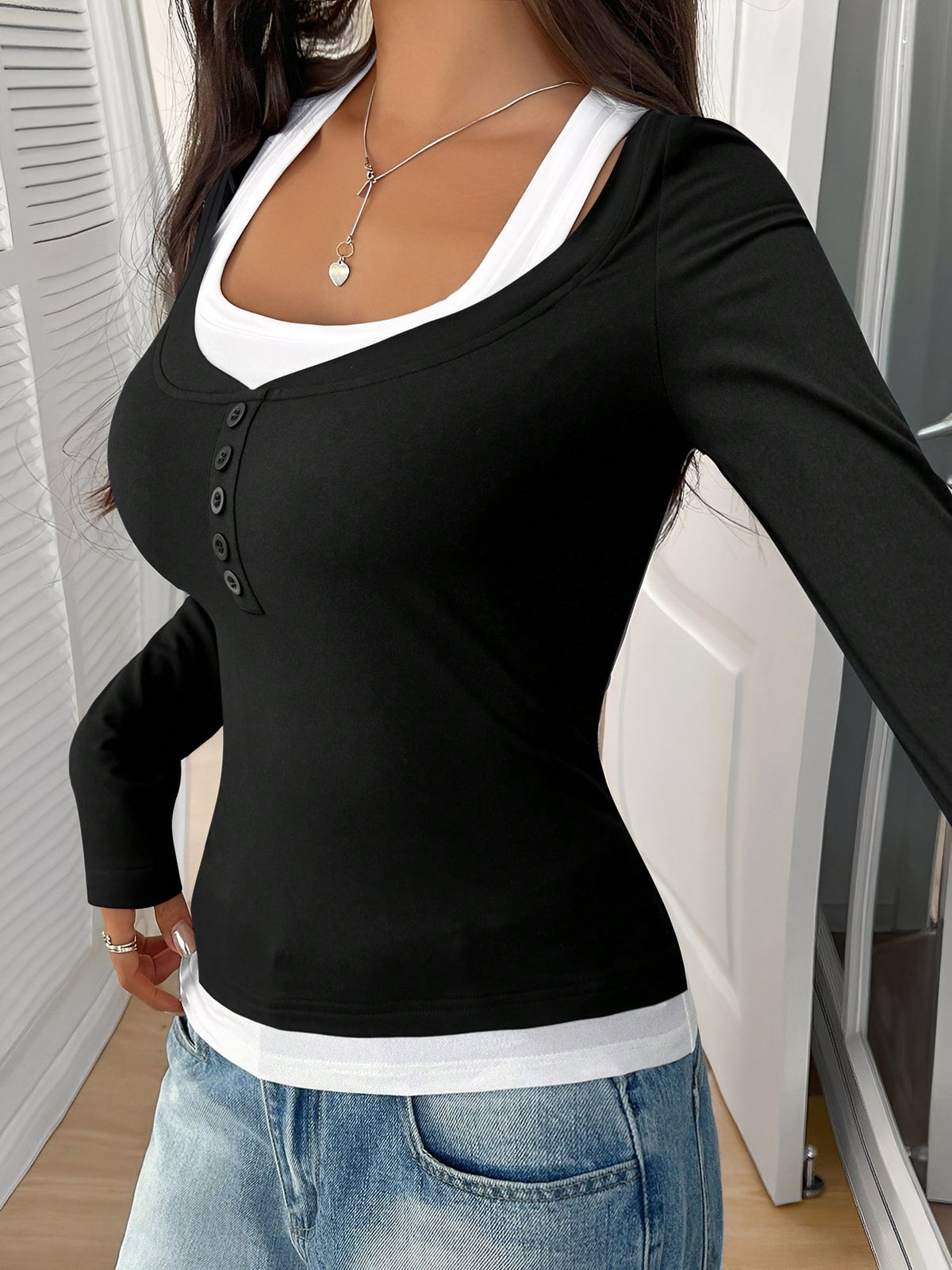 Fake-Two-Piece Color Blocked Stretch Long Sleeves Top